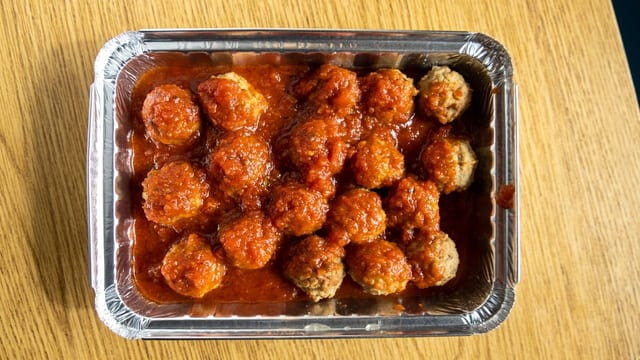 Meatballs & Sauce.