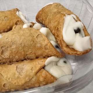 Cannolis