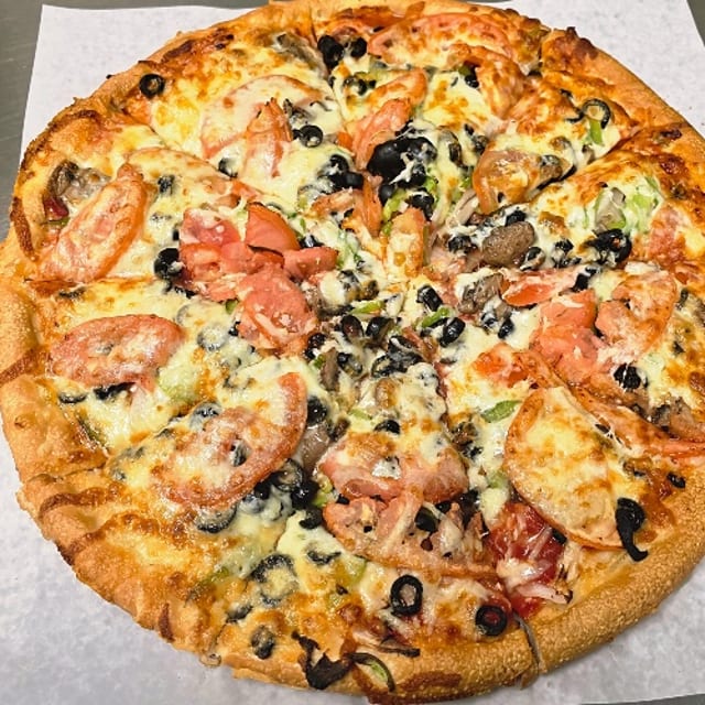 Veggie Combo Pizza.